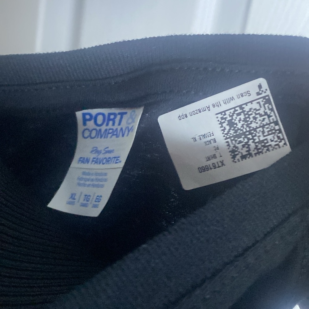 1 Year In And I Haven’t Killed Him Yet Women’s Black FUNNY Graphic Tee sz XL NWT - Picture 3 of 3